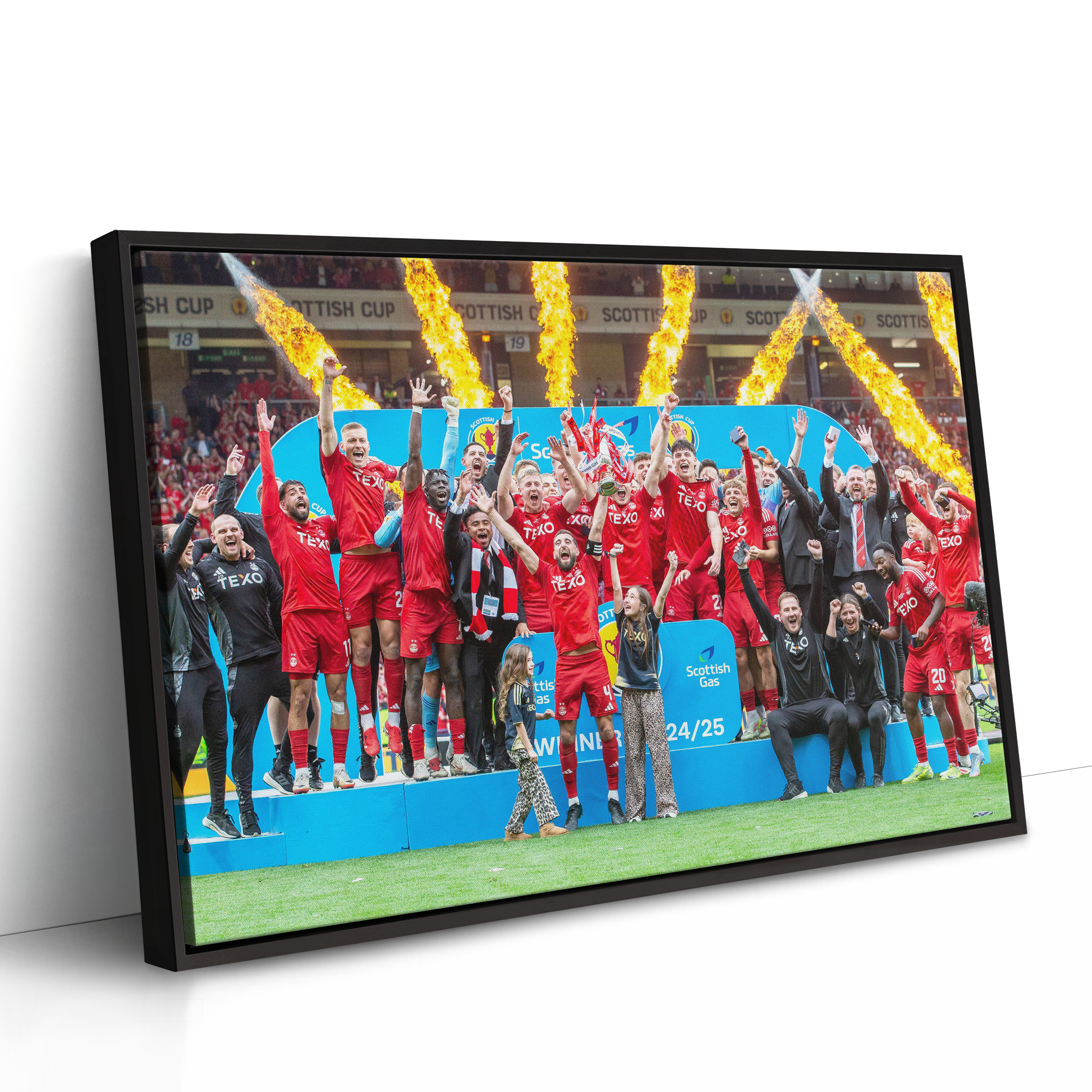 Aberdeen Scottish Cup Winners 24/25 - Black Framed Canvas