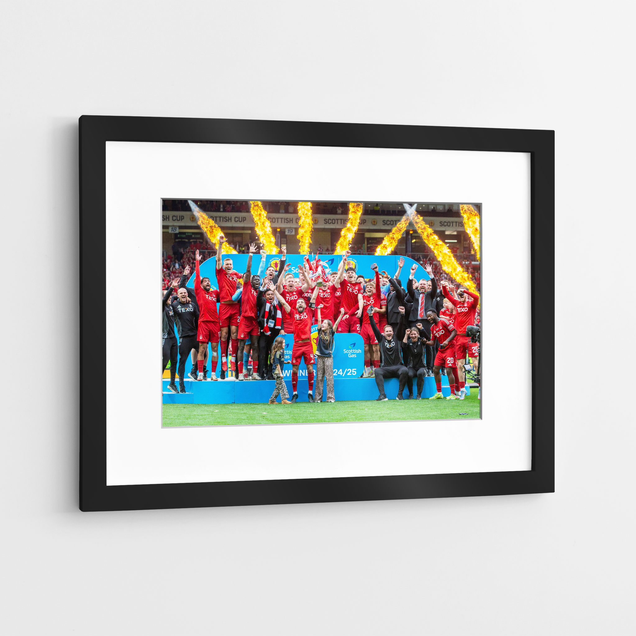 Aberdeen Scottish Cup Winners 24/25 - Black Framed Mounted Print